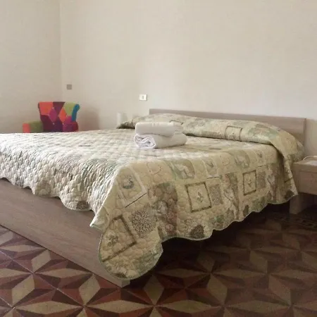 Zia Iaia 3* Siderno