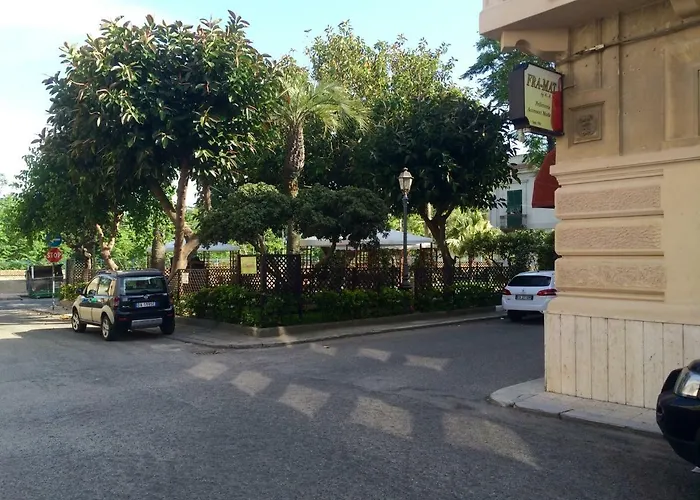 Alojamento de Acomodação e Pequeno-almoço Zia Iaia Siderno