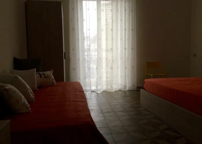 Alojamento de Acomodação e Pequeno-almoço Zia Iaia Siderno