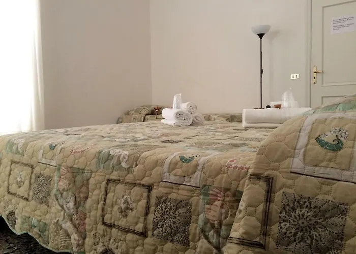 Alojamento de Acomodação e Pequeno-almoço Zia Iaia Siderno