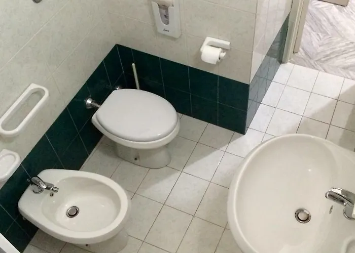 Alojamento de Acomodação e Pequeno-almoço Zia Iaia 3*